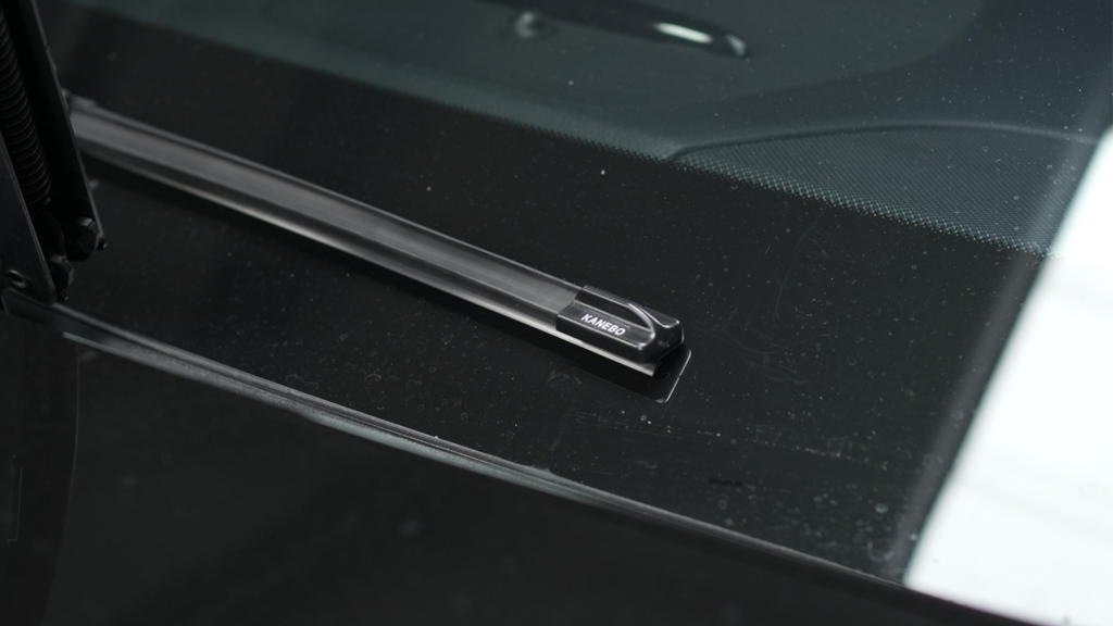Gallery Detail Wiper 1